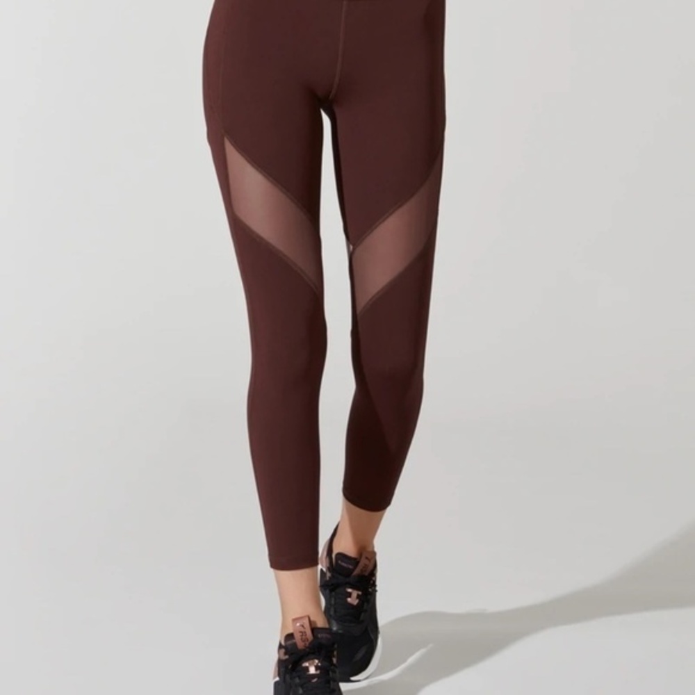 Lululemon Maroon 25" Leggings (Size 2)